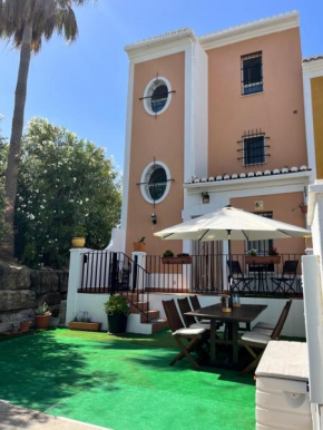 Casa Mira Casares Costa